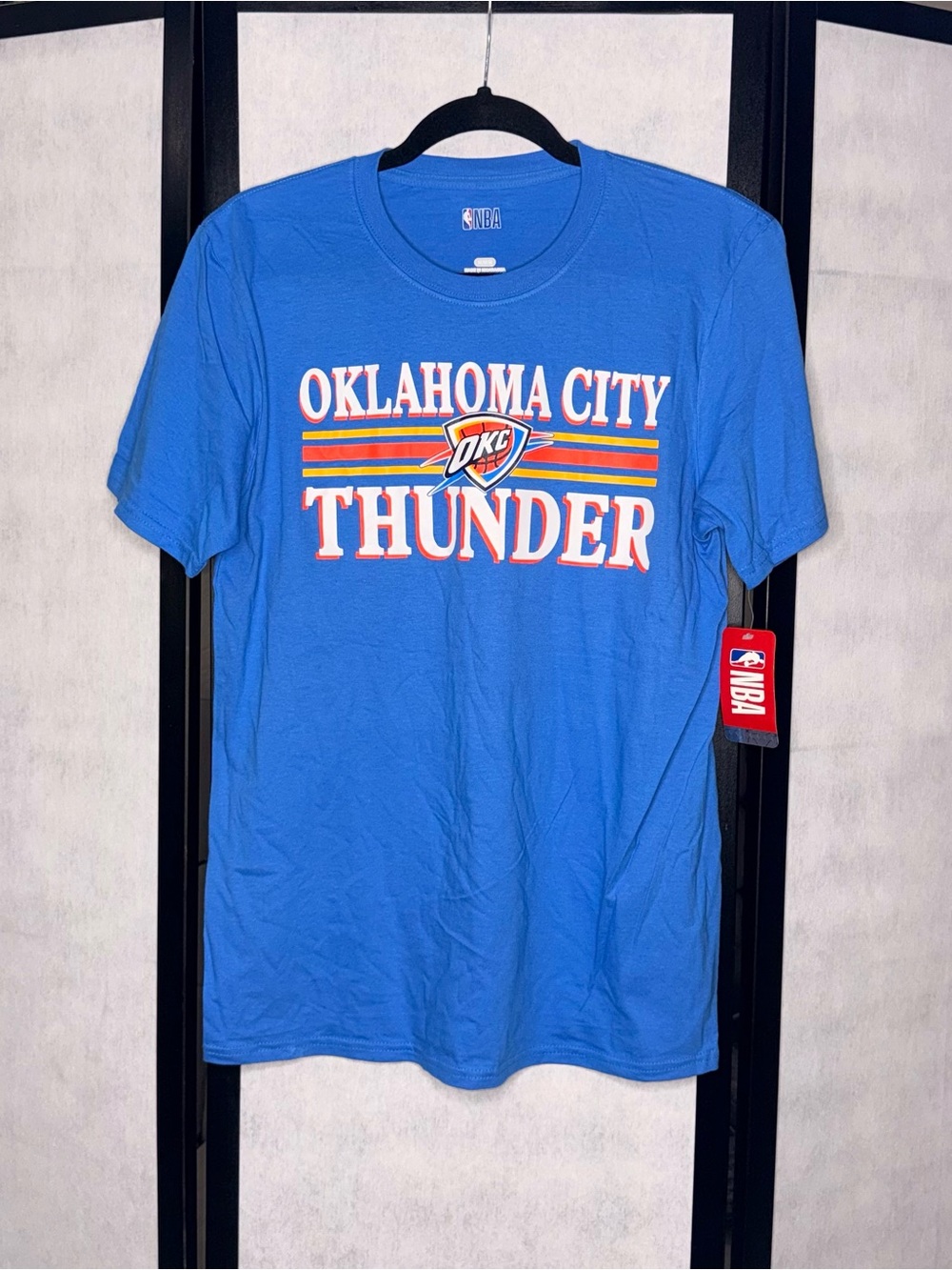 NBA Oklahoma City Thunder Graphic Blue T-Shirt Men’s Medium NWT